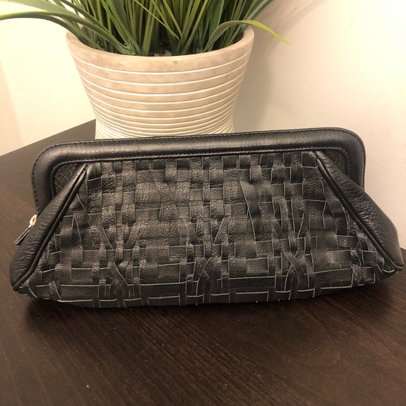 Bebe Black clutch - Picture 6 of 8